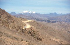 Huanearanjas chulpas [3900 m]. View towards Picos de Rey, Interandean Valley